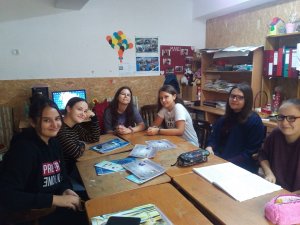 Cercul de Jurnalism. Anul Scolar 2019-2020 16 71886876 472182420059781 1649620496565665792 n