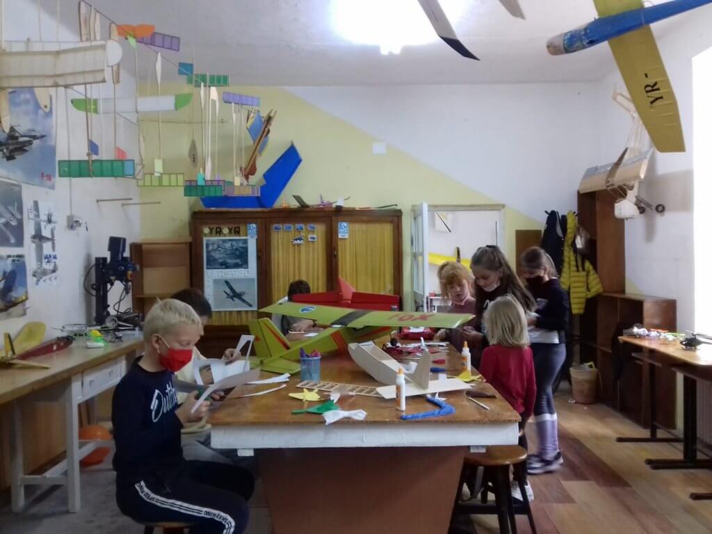 Activități în cadrul cercului 2 WhatsApp Image 2021 09 27 at 15.12.56