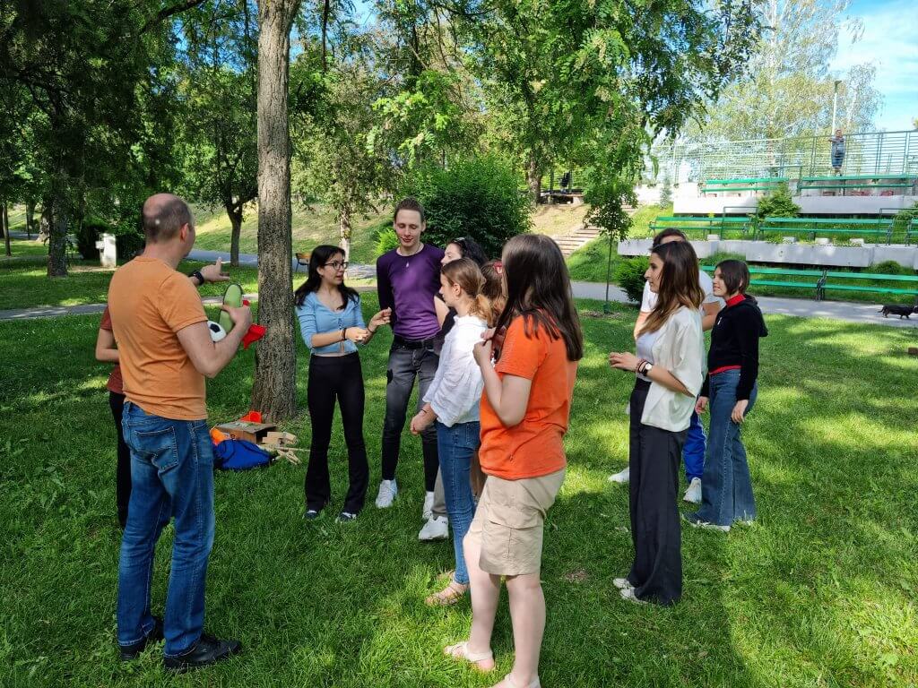 Activitate în colaborare cu Centrul de Prevenire, Evaluare și Consiliere Antidrog Arad 5 andreea7