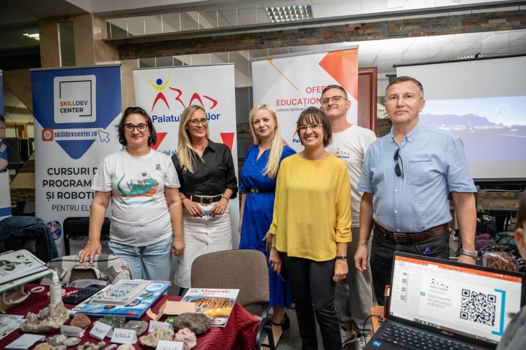 Prezenți la Noaptea cercetătorilor europeni 2024 1 nc1