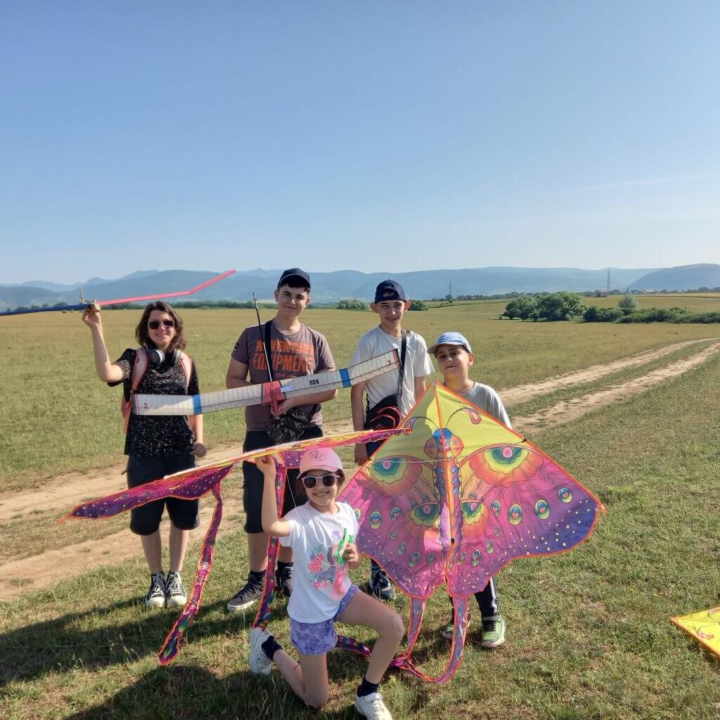 Palatul Copiilor Arad, din nou pe podium la Deva 1 aero4